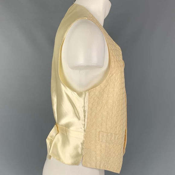 FAVOURBROOK Beige Embroidery Linen Buttoned Vest - Picture 2 of 5